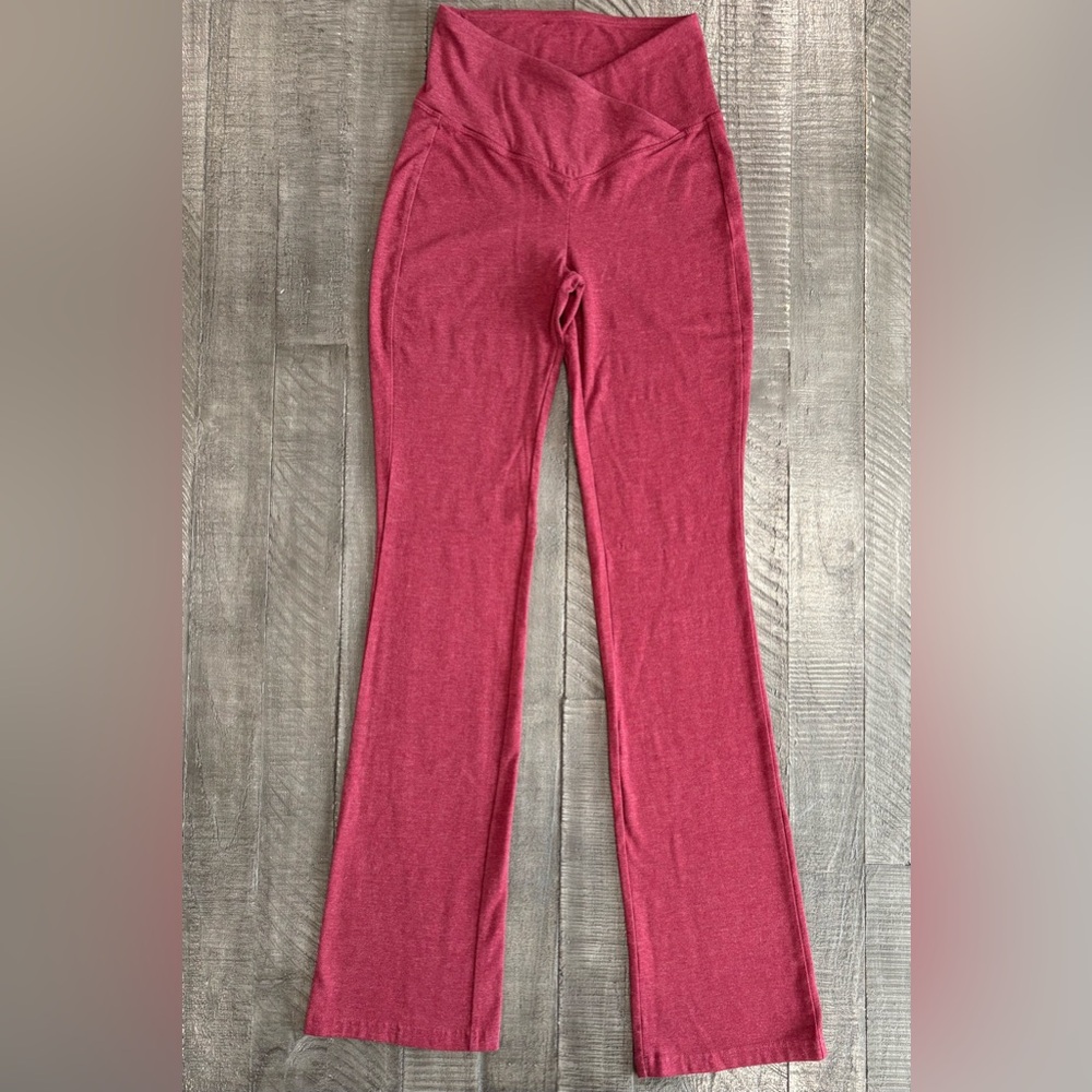 SO The Favorite Flare Cross Over Leggings Size XS